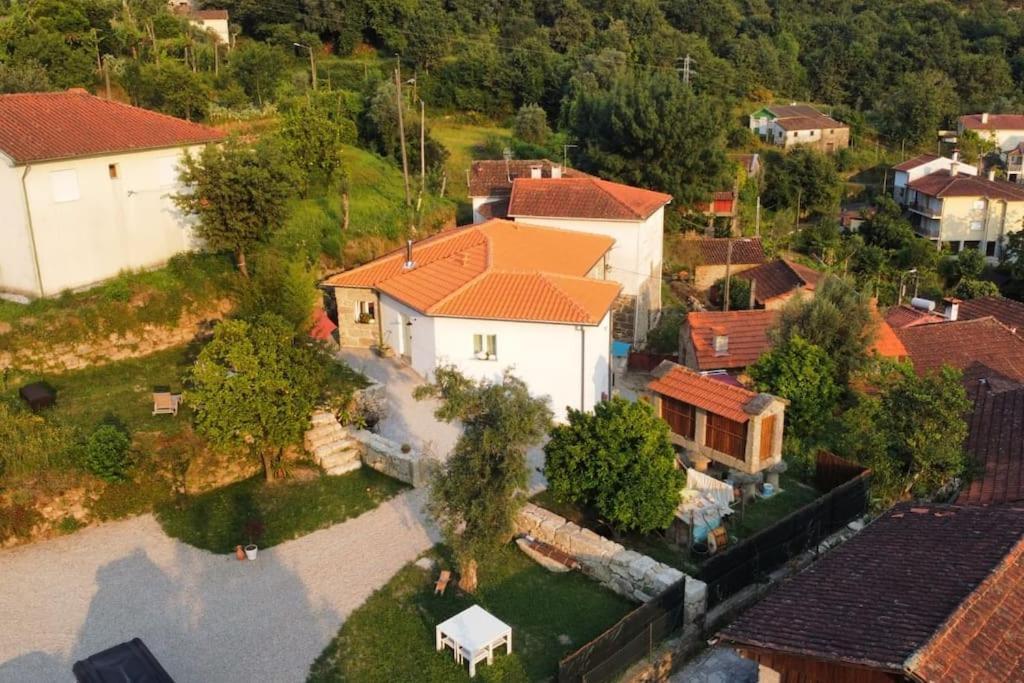 Bed and Breakfast A Casa Com 2 Pereiras Терраш-де-Бору Екстер'єр фото
